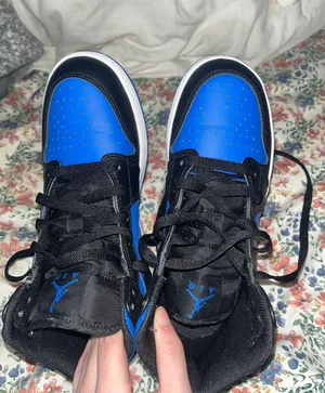 Nike Air Jordan Sneakers thumbnail 5