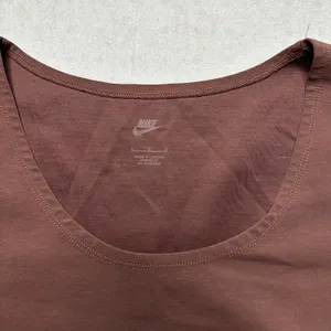 Nike Women’s Cropped Athletic Top Short Sleeve Brown Logo Hem thumbnail 4