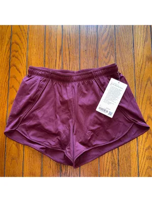 Lululemon Swiftly Mid-Rise Short 3” Burgundy Bay Size 6 NWT thumbnail 2