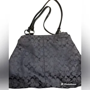 🛍❤️‍🔥 COACH black Signature Monogram Handbag Patent Leather Handle Large Tote thumbnail 2