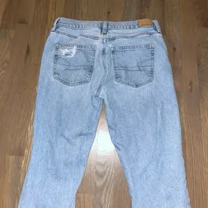 American Eagle Outfitters Light Blue Distressed Boyfriend Jeans thumbnail 8