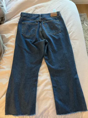 Levi’s Ribcage Jeans thumbnail 2