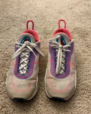 Nike 2090 Women’s Air Max Sneakers thumbnail 2