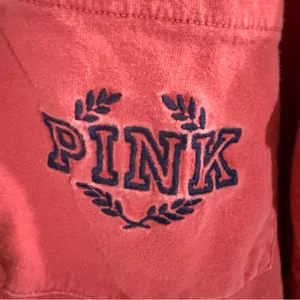 PINK by Victorias Secret Graphic Women’s T-Shirt Size Medium thumbnail 3