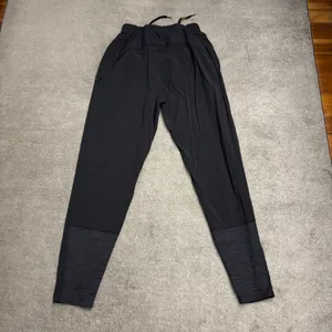 Outdoor Voices Zephyr Full Length Tapered Pant Nylon Spandex Black thumbnail 2