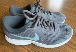 Nike Gray & Blue Sneakers thumbnail 1