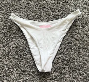 Victoria's Secret White Bikini Bottom thumbnail 1