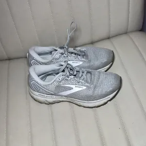 Brooks Ghost Sneakers Size 8 Women's Light Gray Mesh Running Shoes thumbnail 2
