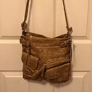 KL928 Brown Shoulder Bag nwt thumbnail 4