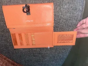 Salvatore Ferragamo Orange Leather Wallet thumbnail 8