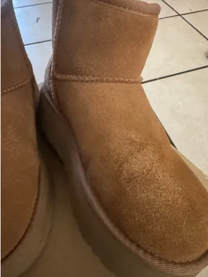 UGG Platform Boots thumbnail 5