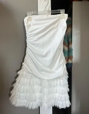 White Strapless Dress Size XS thumbnail 1