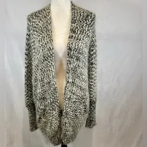 Lumiere black and white pocketed fuzzy eyelash knit cardigan sweater size large thumbnail 6