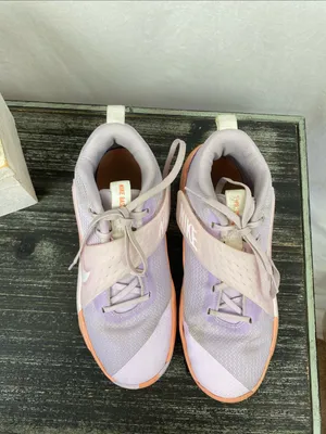 Nike White & Lavender HF6279 Lace Up Athletic Sport Sneaker Shoes 5.5 thumbnail 2