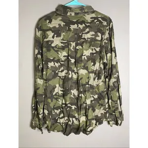 Time And Tru Womens Camo Snap Button Up Shirt Long Sleeve Size Large NWOT thumbnail 6