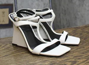 Guess Womens Bacio Wedge Dress Sandals GWBACIO3 White 8M thumbnail 1