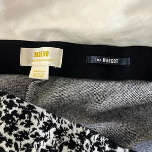 Maeve by Anthropologie casual pants black and white floral print kick flare thumbnail 4