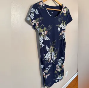 SALE! Navy Isabel Maternity Floral Dress Size M EUC thumbnail 3