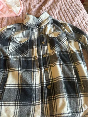 Black and Cream Plaid Button thumbnail 2