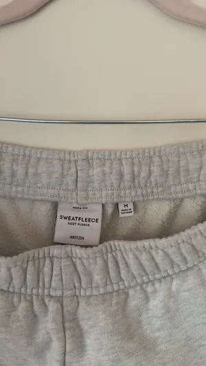 Aritzia Cargo Sweatpants Cozy Fleece Mega thumbnail 3