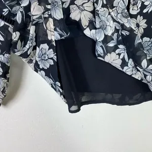 Luna Project Black & White Floral Long Sleeve Pintucked Blouse Size M thumbnail 4