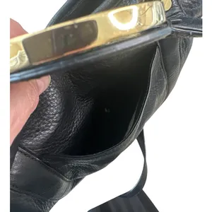 Tory Burch Amanda Slouchy Hobo Black Pebbled Leather‎ Gold Logo thumbnail 6