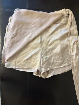 Cute silk skirt/shorts Tan thumbnail 2