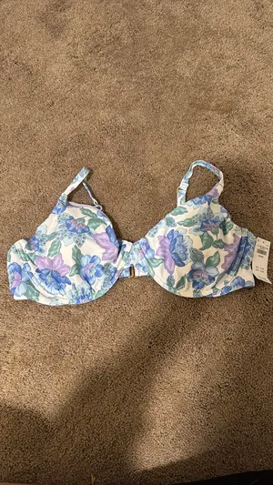 Hollister Bathing Suit Top thumbnail 3