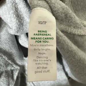 Aerie Graphic Crewneck Winter Tour Size XS Oversized Sweatshirt Gray thumbnail 4