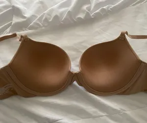 Skims Fits Everybondy Tshirt Bra  thumbnail 6