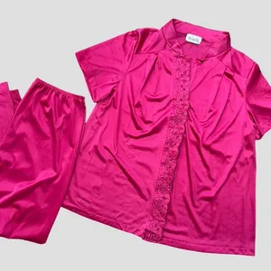 Vintage Vanity Fair Hot Pink Pajama Set Women’s Medium Short Sleeve Top & Pants thumbnail 3