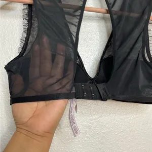 Victoria’s Secret Embroidered Stars Choker Plunge Bra thumbnail 4