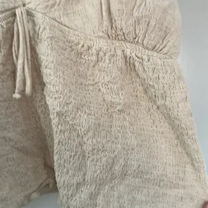 Zara Cream/nude structured Nelly tank top with a v dive neck thumbnail 5