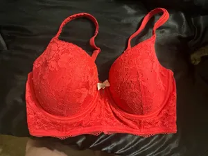 Victoria's Secret Bra thumbnail 1