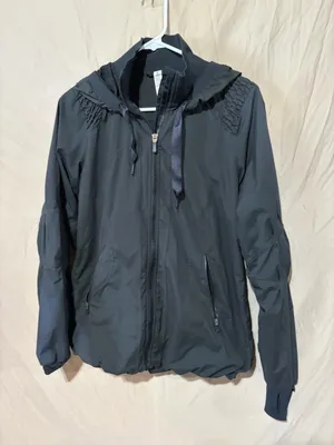 Lululemon black jacket thumbnail 1