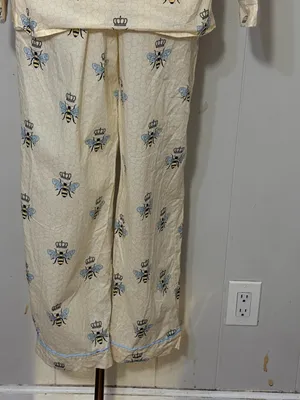The Cat’s Pajamas Luxe Pima Queen Bee Honey Bee Pajama Set Size S thumbnail 8