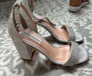 Shoes thumbnail 1