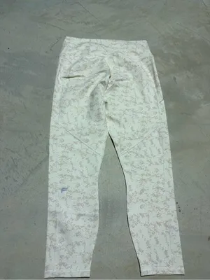 Fabletics NWT Define high-waisted soft white 7/8 leggings large MSRP$70 thumbnail 11