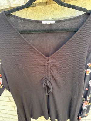 Maurices Black V-Neck Long Sleeve Top with Pink Floral Sleeves thumbnail 2
