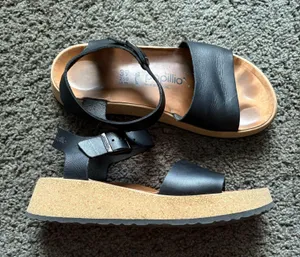 Birkenstock Papillio Glenda Black Platform Sandals thumbnail 3