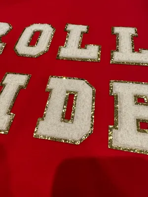 Red Chenille Letter Crew Neck Size L thumbnail 3