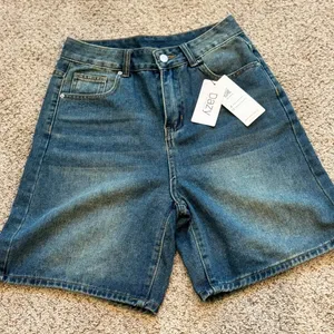 NWT Dazy Wide-Leg Denim Shorts Size M | Festival Concert Beach K-Pop Streetwear thumbnail 2