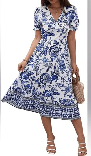 Boutique floral Blue Vintage Print V-Neck maxi dress size medium thumbnail 1