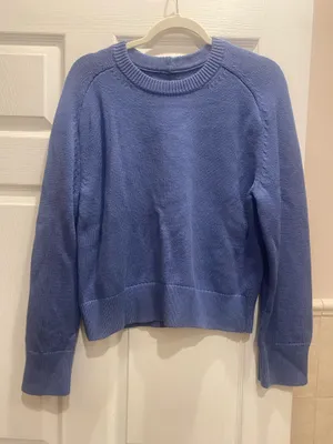 Abercrombie & Fitch Madeline crewneck sweater thumbnail 1
