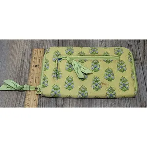 Vintage‎ Vera Bradley Women's Floral Citrus Green Zip Around Wristlet Wallet thumbnail 3