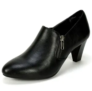 NWOT Rialto Black Leather Zip Ankle Bootie thumbnail 1