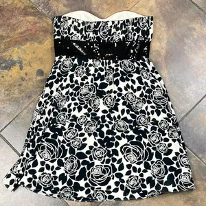 White House Black Market Silk Floral Sequined Sleeveless Mini Dress 12 thumbnail 9