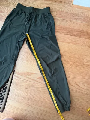 Lululemon License to Train High Rise Pants Dark Olive Size 6 thumbnail 9