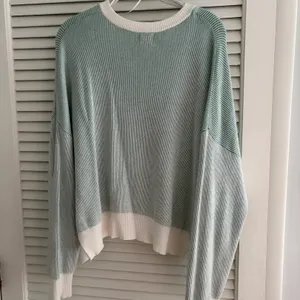 Nordstrom Von Maur cream and teal sweater thumbnail 5