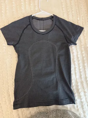 Lululemon Swiftly Tech thumbnail 1